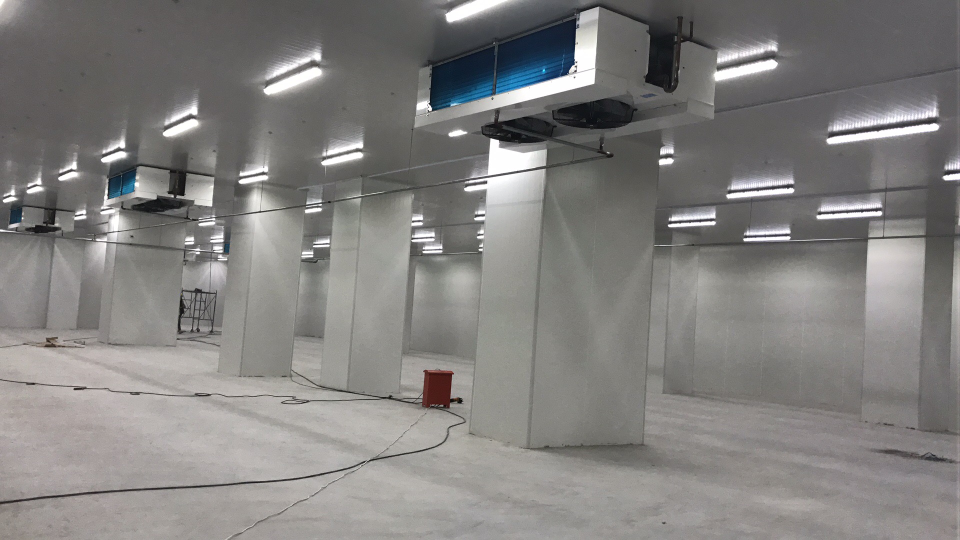 建設(shè)30000m3農(nóng)產(chǎn)品基地冷藏庫需要的費用是多少？